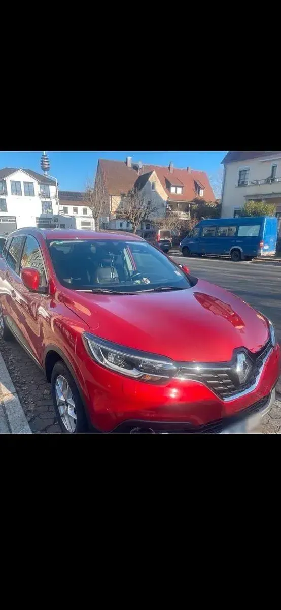 Gebraucht Renault Kadjar Collection 131 PS (96 kW) 2016 Rot SUV