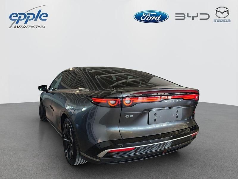 Neu Mazda 6e Takumi-Line 189 kW (258 PS) 2025 Machine gray Limousine