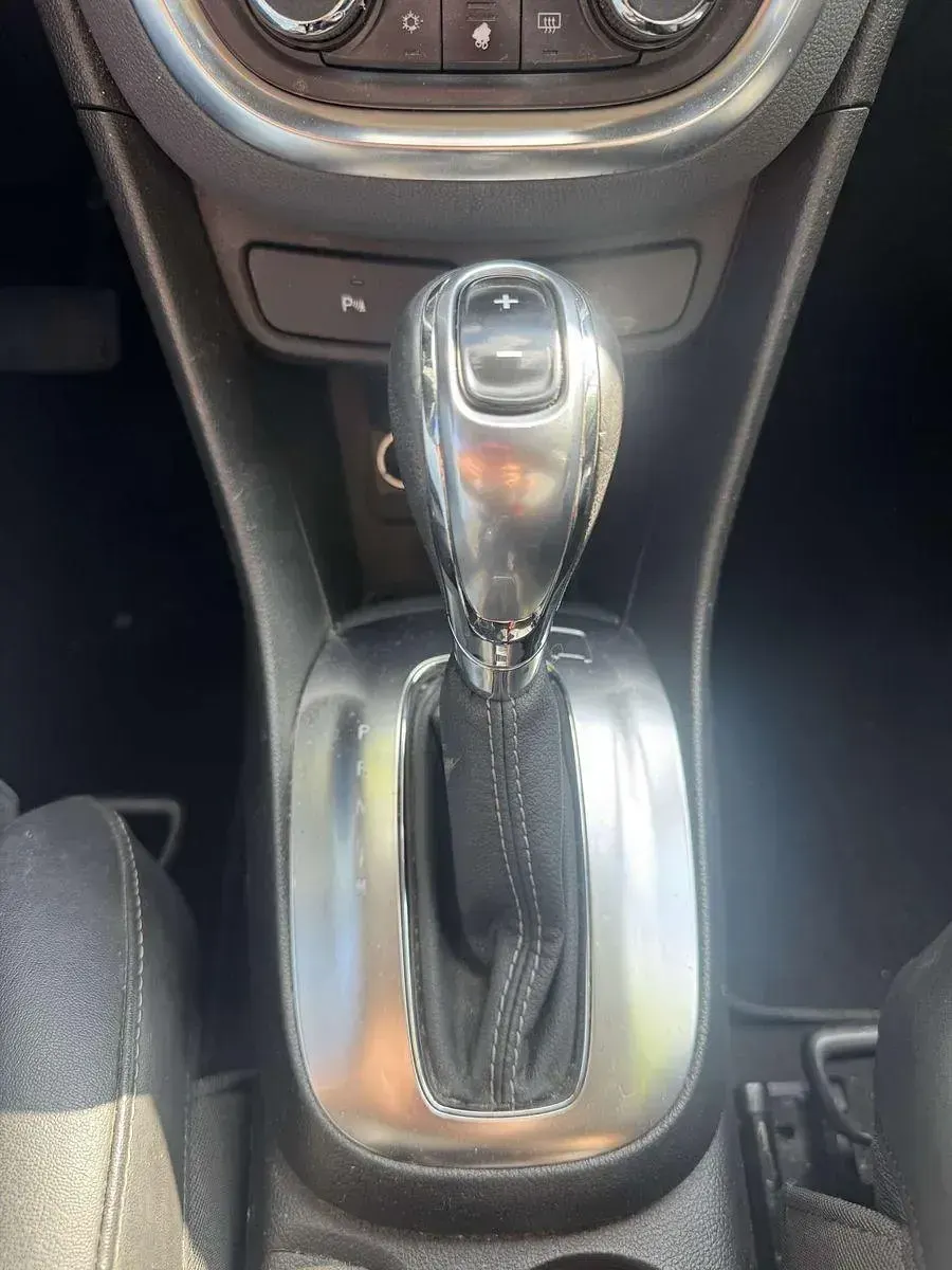 Second-hand Opel Mokka 136 CP (100 kW) 2016 Alb SUV