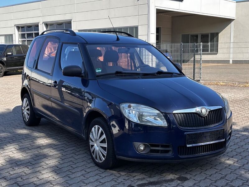 Blau Gebraucht 2010 Skoda Roomster Plus Edition Kombi | 2.990 € (Fairer Preis) - Bild 1/4