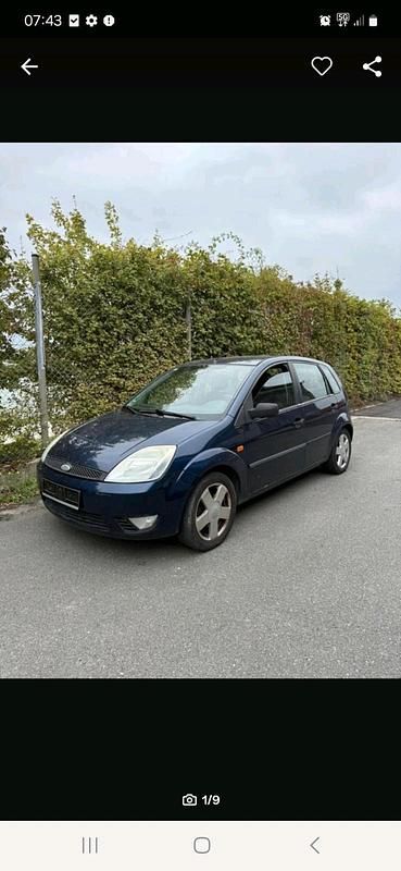 Blau Gebraucht 2004 Ford Fiesta Kleinwagen | 385 € (Superpreis) - Bild 1/4