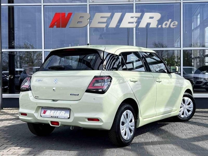 Gebraucht Suzuki Swift Club 83 PS (61 kW) 2025 Gelb Kleinwagen