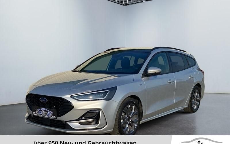 Silber Gebraucht 2024 Ford Focus ST-Line Kombi | 22.178 € (Superpreis) - Bild 1/4