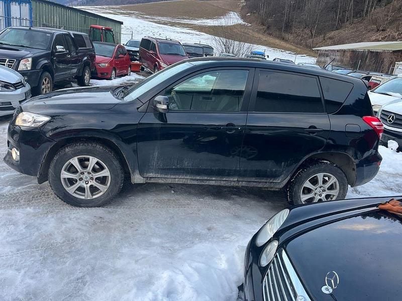 Gebraucht Toyota RAV4 Life 150 PS (110 kW) 2010 Schwarz SUV