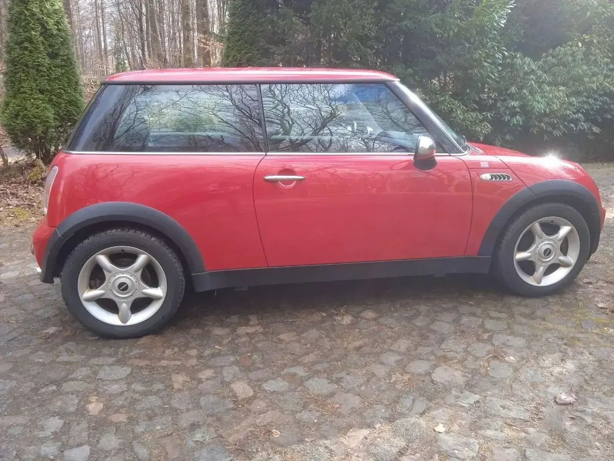 Käytetty Mini ONE 90 HP (66 kW) 2003 Punainen Viistoperä