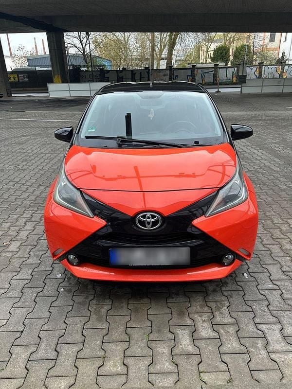 Gebraucht Toyota Aygo X-cite 69 PS (50 kW) 2014 Orange Kleinwagen