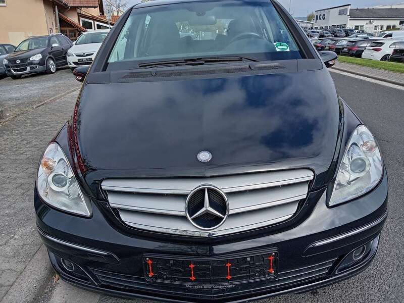 Kosmosschwarz metalliclack Gebraucht 2008 Mercedes B200 Van / Kleinbus | 2.799 € (Superpreis) - Bild 1/4