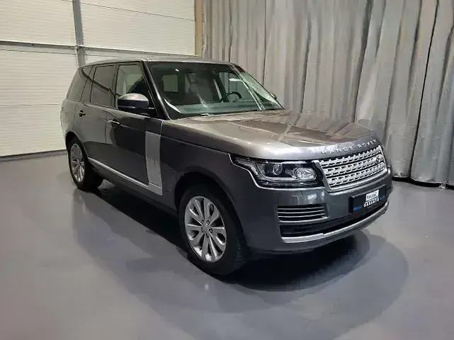 Gebraucht Land Rover Range Rover Vogue 258 PS (189 kW) 2017 Corris grey SUV