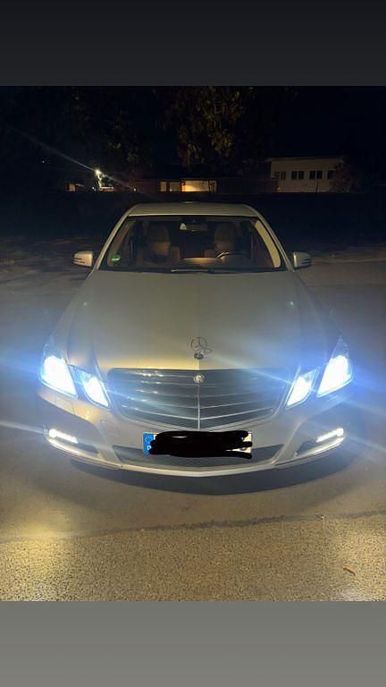 Gebraucht Mercedes E350 Elegance 292 PS (214 kW) 2009 Silber Limousine