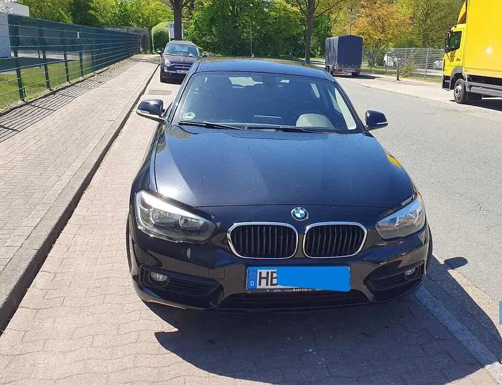 Gebraucht BMW 116 Efficient Dynamics 116 PS (85 kW) 2016 Schwarz Kleinwagen