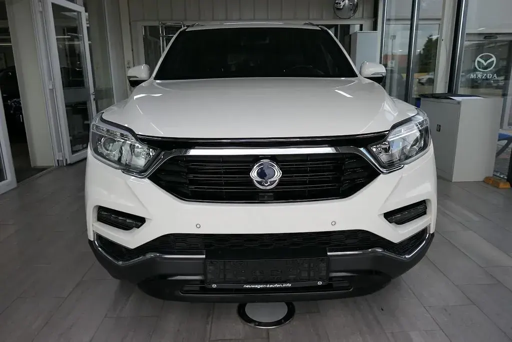 Gebraucht SsangYong Rexton Sapphire 181 PS (133 kW) 2019 Weiß SUV