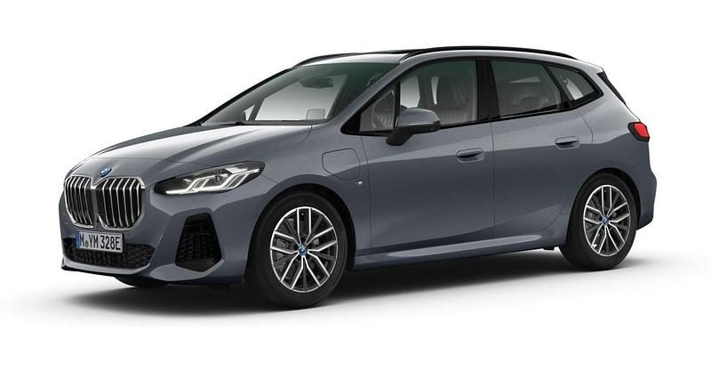 Grau Gebraucht 2025 BMW 230e Active Tourer Comfort Edition Van / Kleinbus | 54.564 € - Bild 1/4