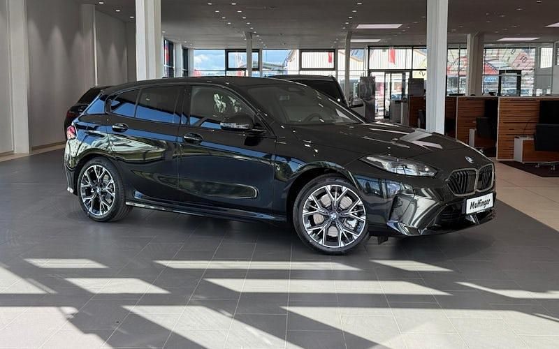 Neu BMW 123 Shadowline 218 PS (160 kW) 2025 Schwarz Kleinwagen