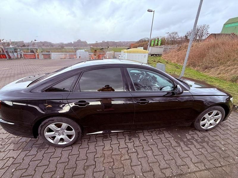Gebraucht Audi A6 Ambiente 190 PS (139 kW) 2016 Schwarz Limousine