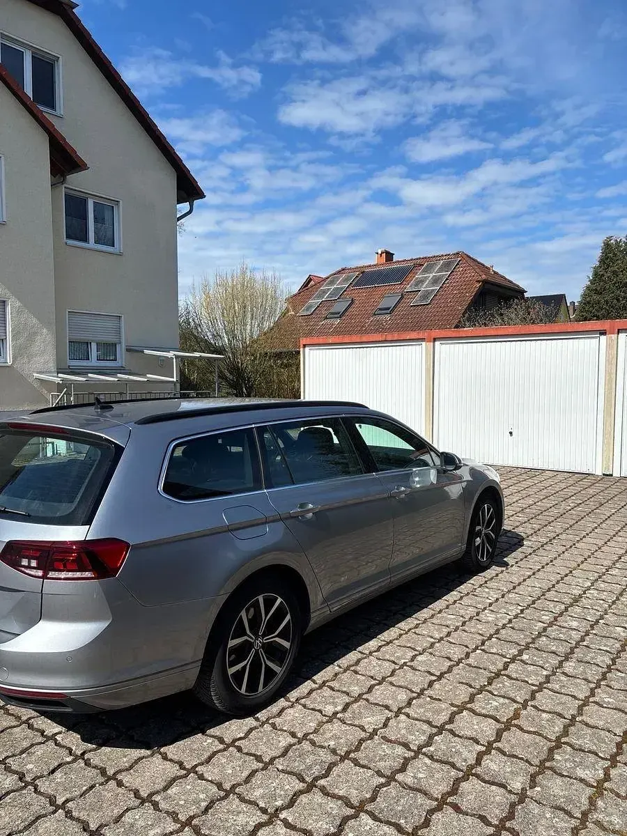 Gebraucht VW Passat Business 200 PS (147 kW) 2022 Silber Kombi
