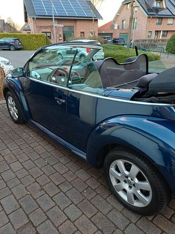 Gebraucht VW New Beetle 102 PS (75 kW) 2003 Blau Kleinwagen