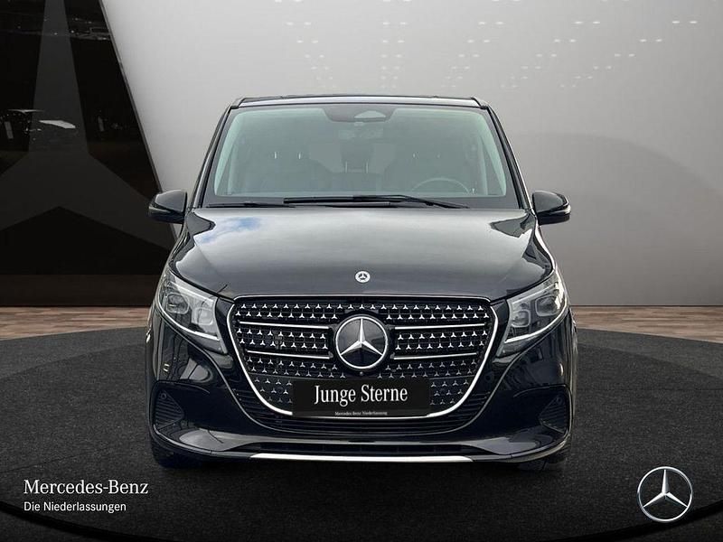 Gebraucht Mercedes V300 237 PS (174 kW) 2024 Schwarz Van / Kleinbus