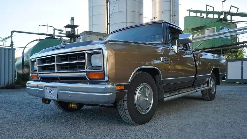 Second-hand Dodge Ram 190 CP (139 kW) 1988 Maro Pickup