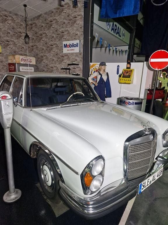 Weiß Gebraucht 1969 Mercedes 280 SE Limousine | 12.500 € - Bild 1/3