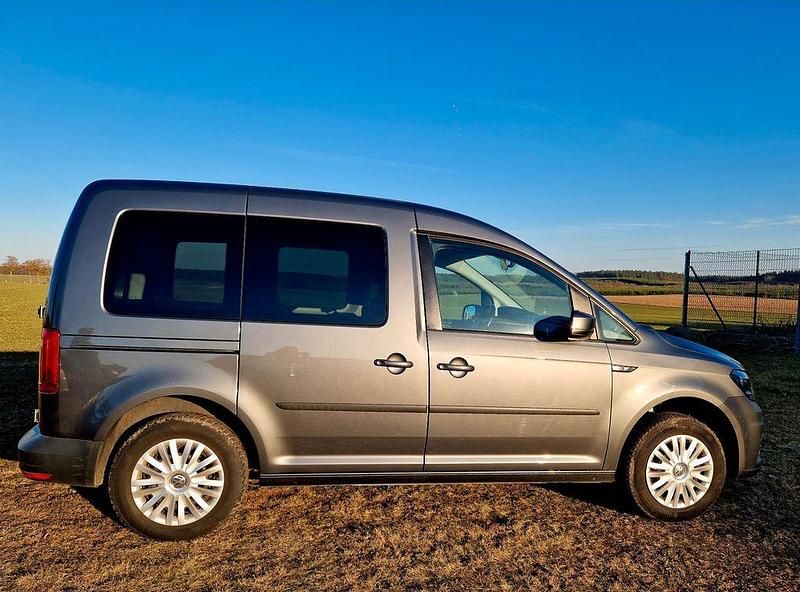 Gebraucht VW Caddy 75 PS (55 kW) 2019 Grau Van / Kleinbus
