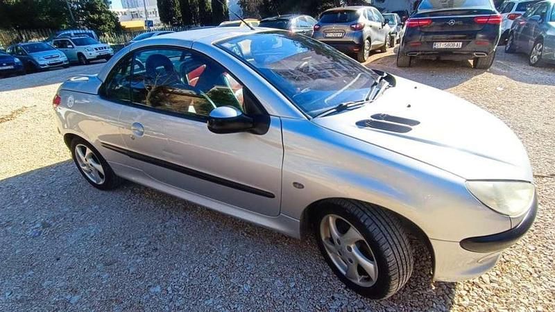 Gebraucht Peugeot 206 90 PS (66 kW) 2000 Limousine