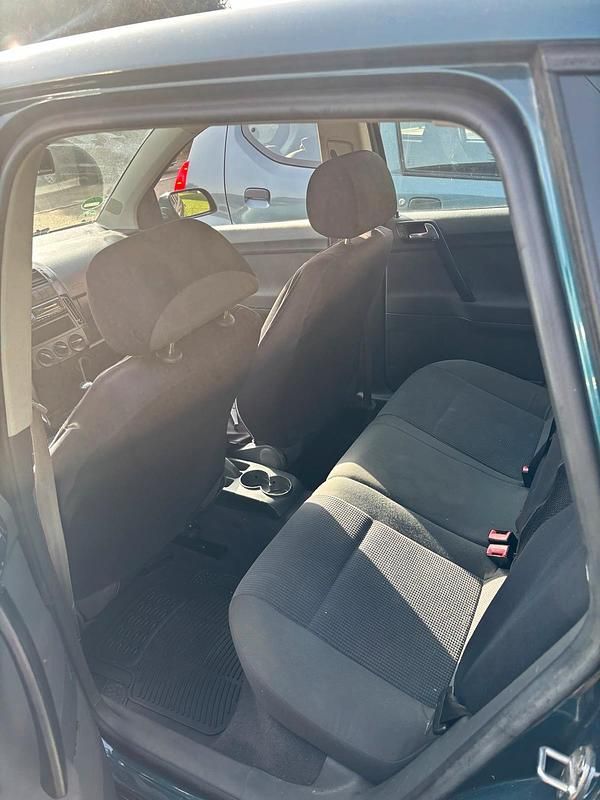 Gebraucht VW Polo 64 PS (47 kW) 2002 Grün Kleinwagen