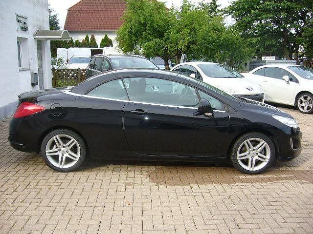 Gebraucht Peugeot 308 CC 156 PS (114 kW) 2010 Schwarz (metallic) Cabrio