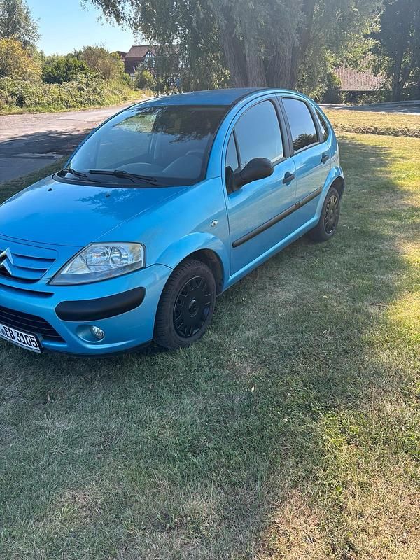 Blau Gebraucht 2005 Citroën C3 Kleinwagen | 3.600 € (Teuer) - Bild 1/4
