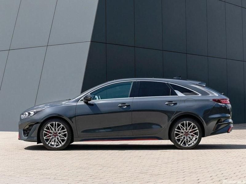 Schwarz Gebraucht 2024 Kia ProCeed GT Kleinwagen | 31.000 € (Fairer Preis) - Bild 1/4