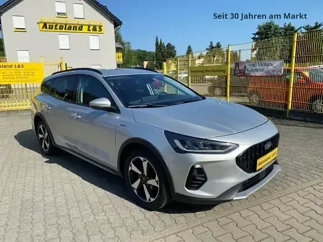 Gebraucht Ford Focus Active 245 PS (180 kW) 2023 Silber Limousine