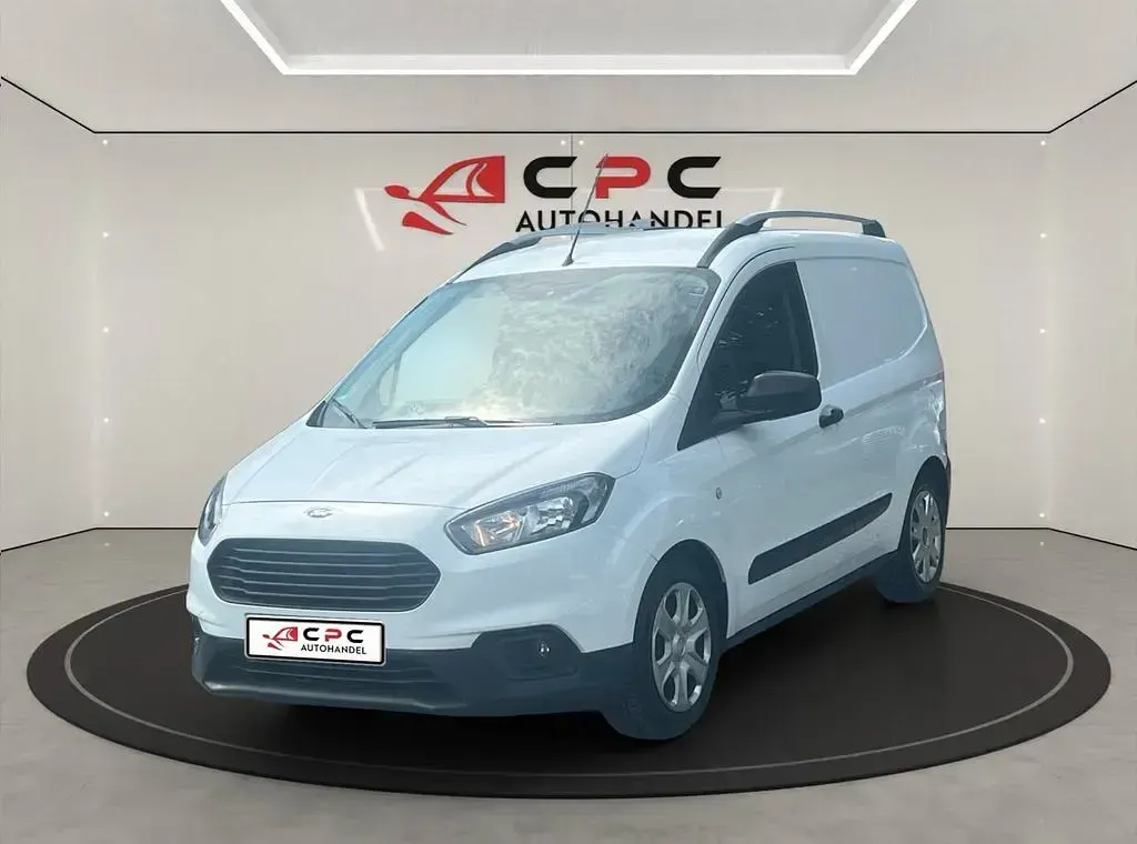 Gebraucht Ford Transit Trend 101 PS (74 kW) 2019 Weiß Van / Kleinbus