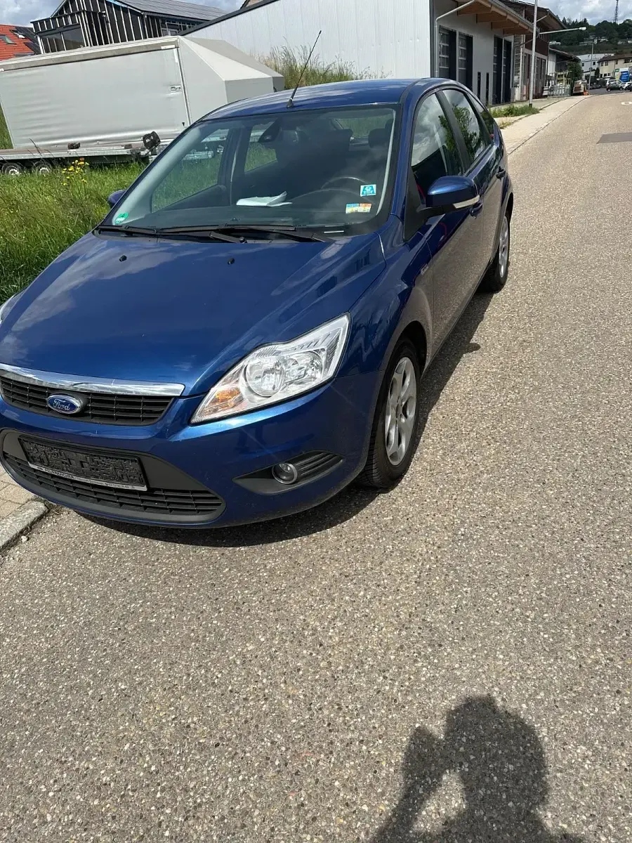 Gebraucht Ford Focus 100 PS (73 kW) 2008 Blau Limousine