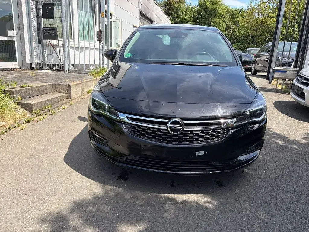 Gebraucht Opel Astra Active 125 PS (91 kW) 2017 Schwarz Limousine