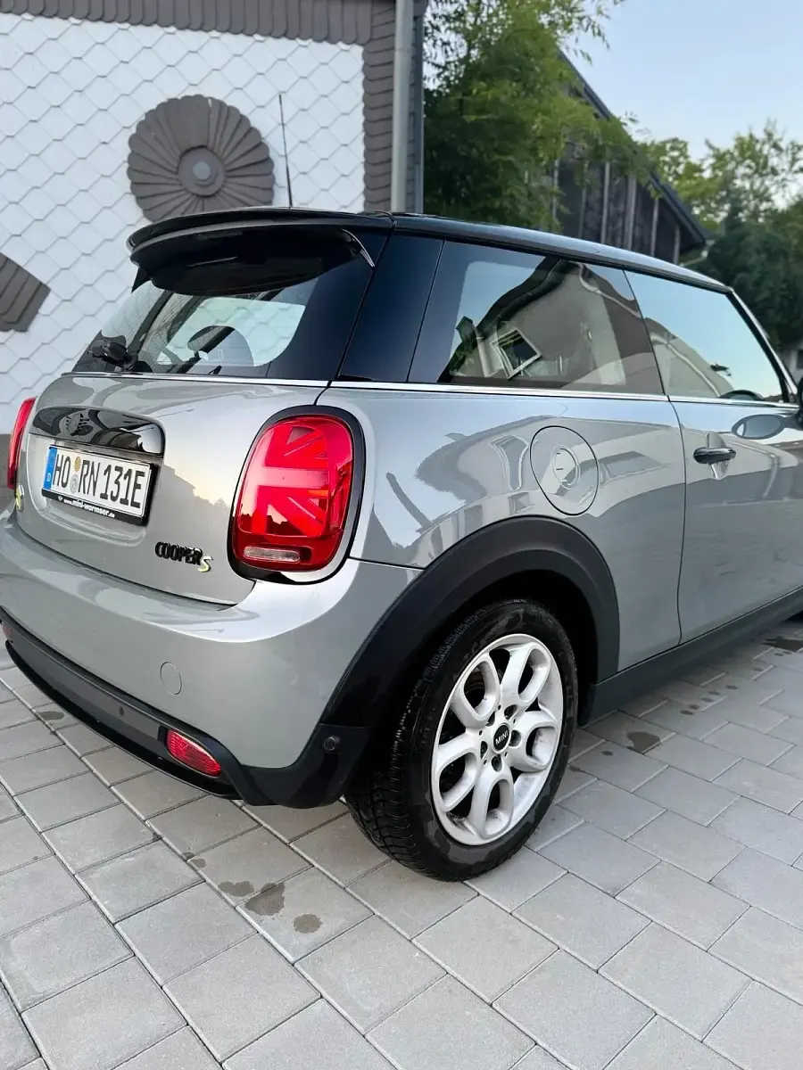 Gebraucht Mini Cooper SE 135 kW (184 PS) 2022 Grau Kleinwagen