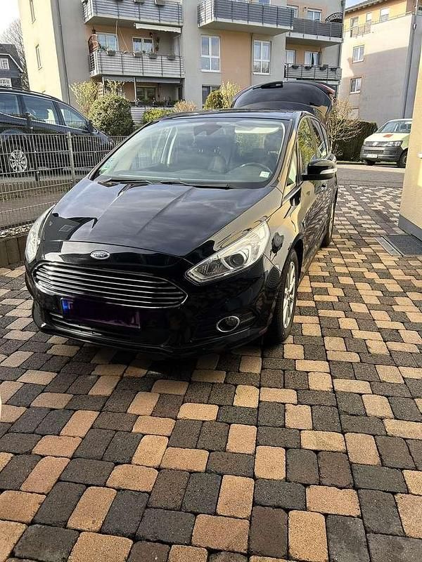 Gebraucht Ford S-MAX Trend 150 PS (110 kW) 2016 Schwarz Van / Kleinbus