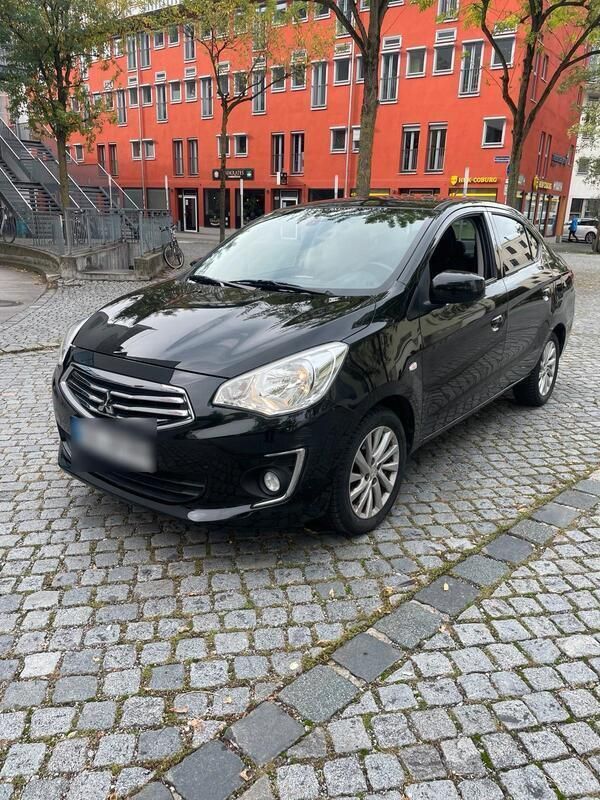 Schwarz Gebraucht 2015 Mitsubishi Space Star Kleinwagen | 5.200 € (Guter Preis) - Bild 1/4