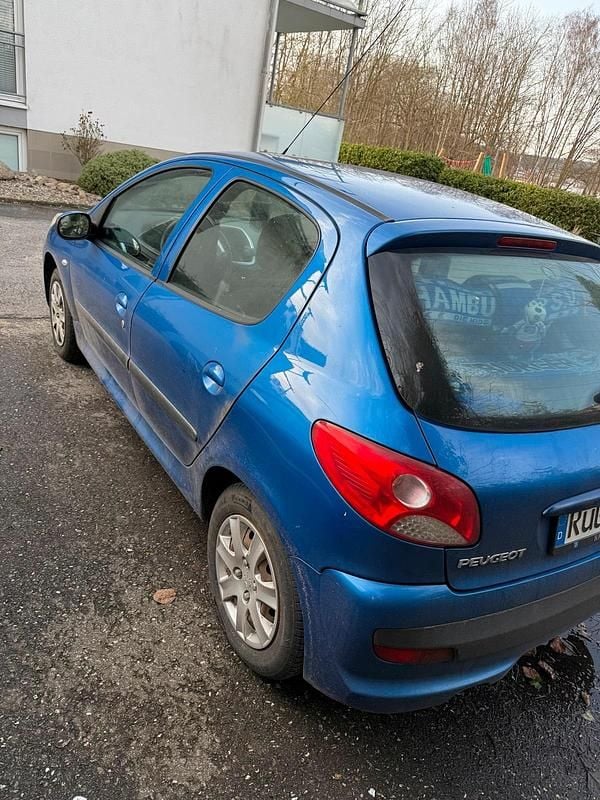 Gebraucht Peugeot 206 75 PS (55 kW) 2011 Blau Limousine