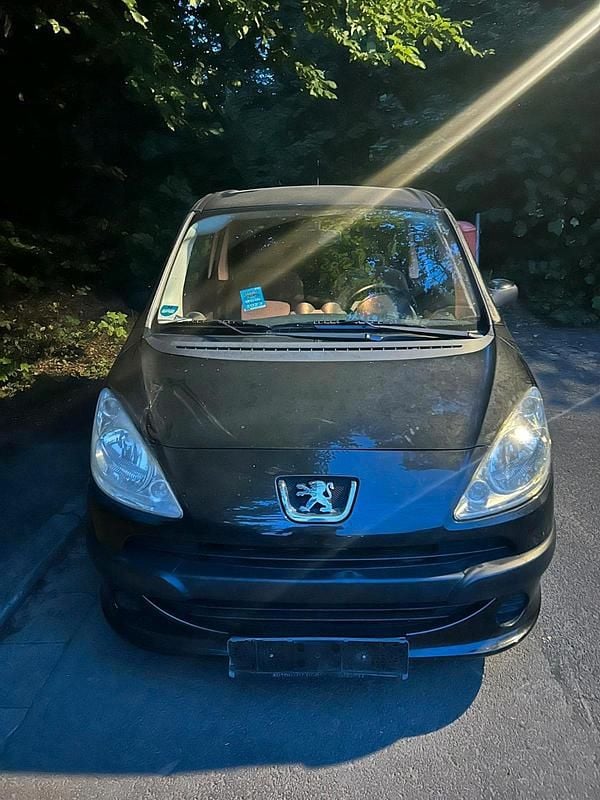Schwarz Gebraucht 2009 Peugeot 1007 Kleinwagen | 1.600 € - Bild 1/4