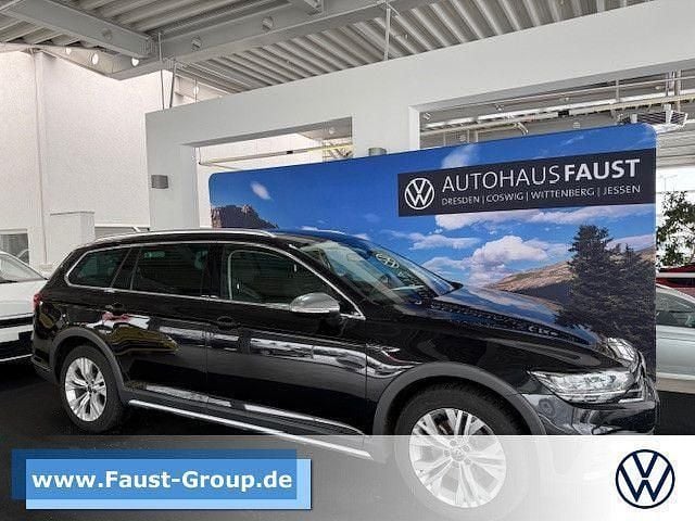Gebraucht VW Passat Alltrack 200 PS (147 kW) 2021 Schwarz perleffekt Kombi