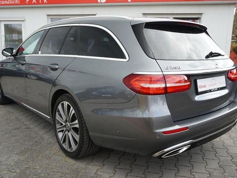 Gebraucht Mercedes E250 Avantgarde 211 PS (155 kW) 2017 Grau Kombi