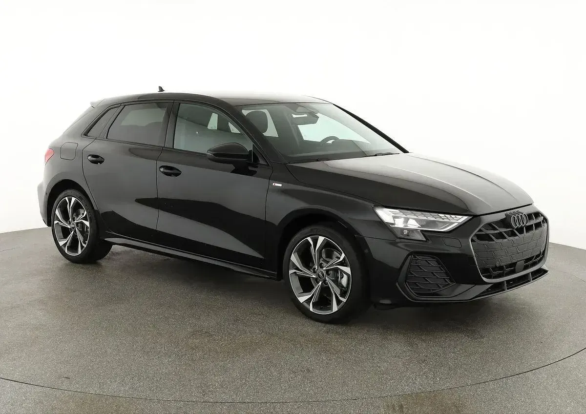 Neu Audi A3 S-Line 204 PS (150 kW) 2026 Mythosschwarz metallic