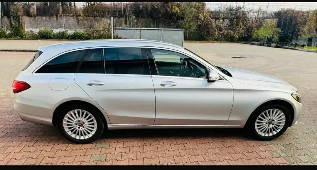Gebraucht Mercedes C180 Exclusive 156 PS (114 kW) 2017 Silber Kombi