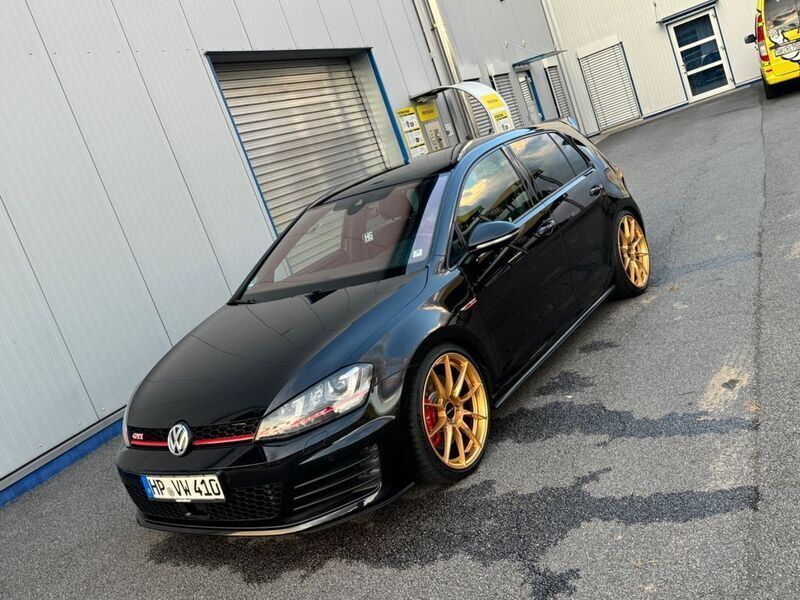 Schwarz Gebraucht 2016 VW Golf VII GTI Limousine | 19.700 € (Fairer Preis) - Bild 1/4