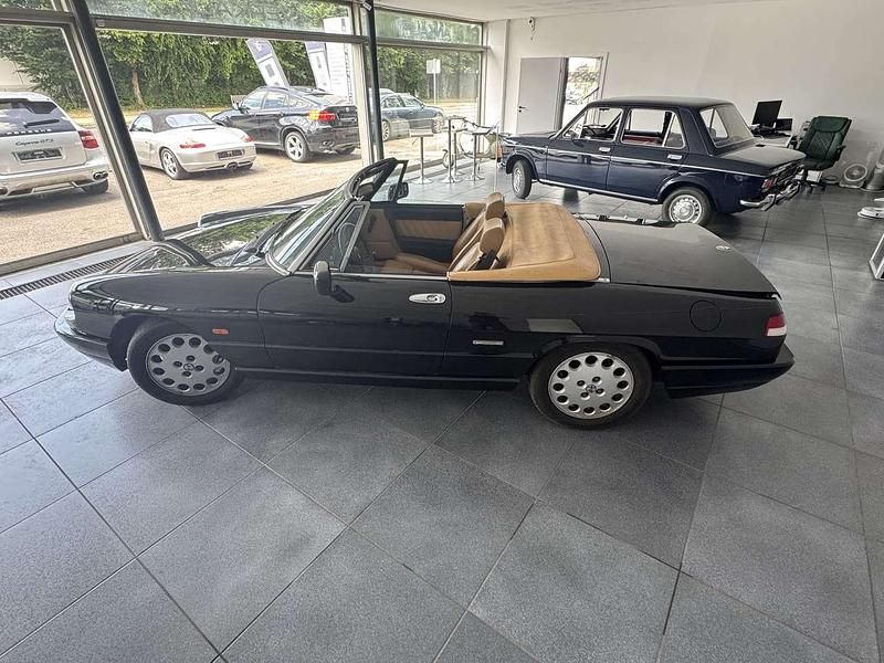 Gebraucht Alfa Romeo Spider 120 PS (88 kW) 1993 Schwarz Cabrio