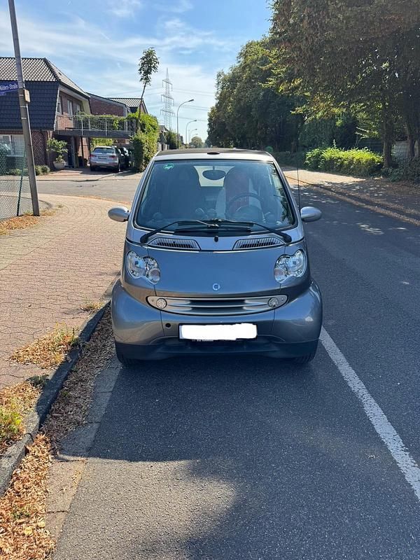 Grau Gebraucht 2006 Smart ForTwo Cabrio Cabrio | 1.900 € (Fairer Preis) - Bild 1/4