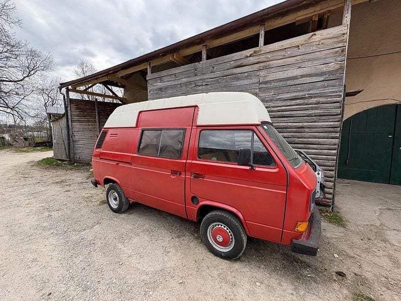 Second-hand VW T3 44 CP (32 kW) 1990 Roșu Van