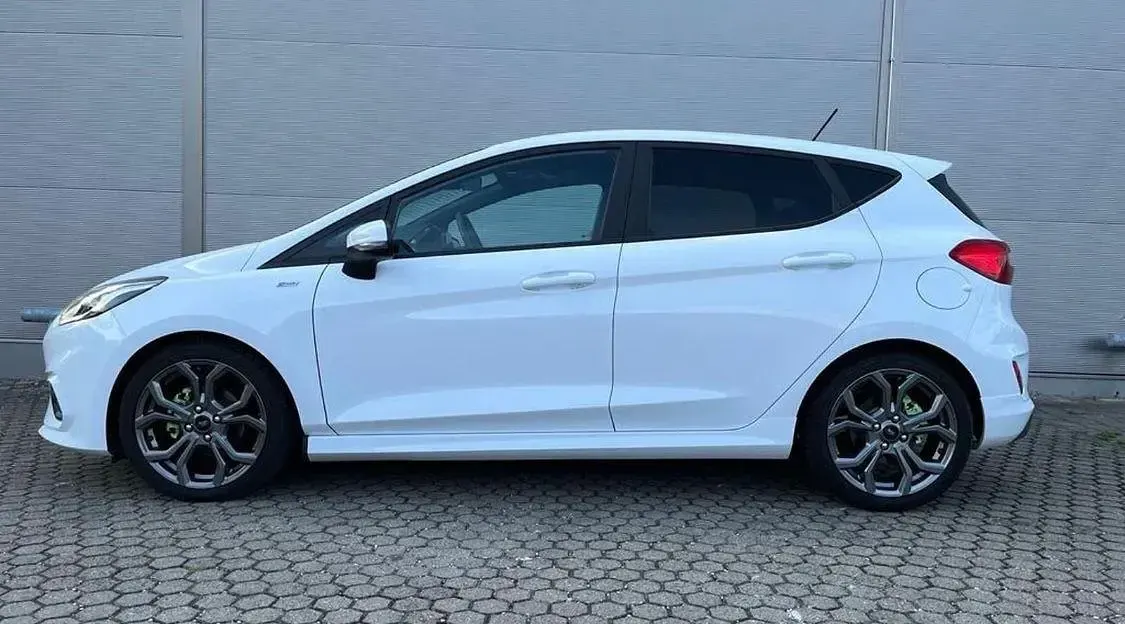 Gebraucht Ford Fiesta ST-Line 140 PS (102 kW) 2017 Weiß Kleinwagen