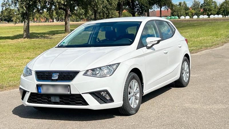 Weiß Gebraucht 2018 Seat Ibiza Kleinwagen | 10.500 € (Guter Preis) - Bild 1/4