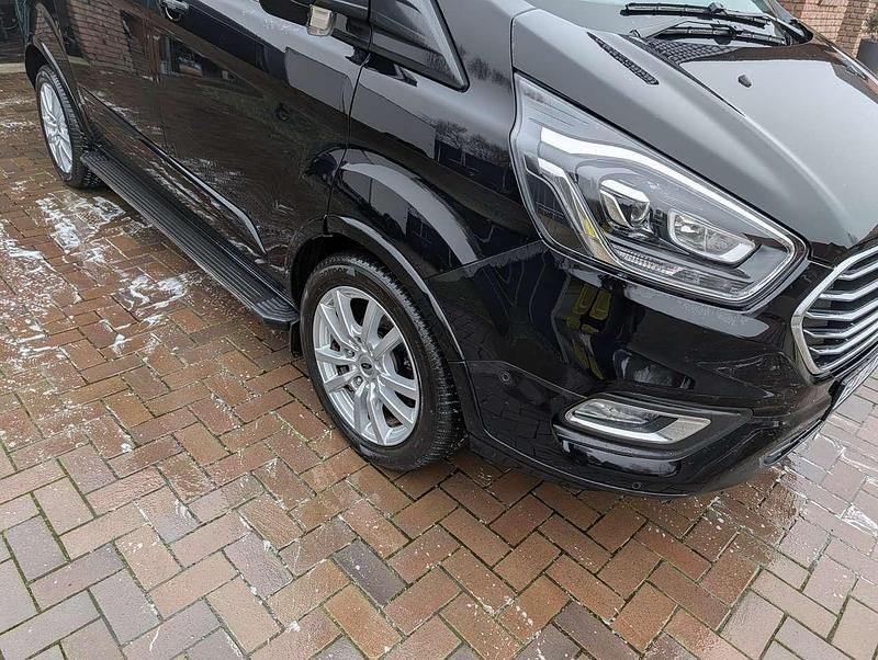 Gebraucht Ford Tourneo Titanium X 185 PS (136 kW) 2020 Schwarz Van / Kleinbus