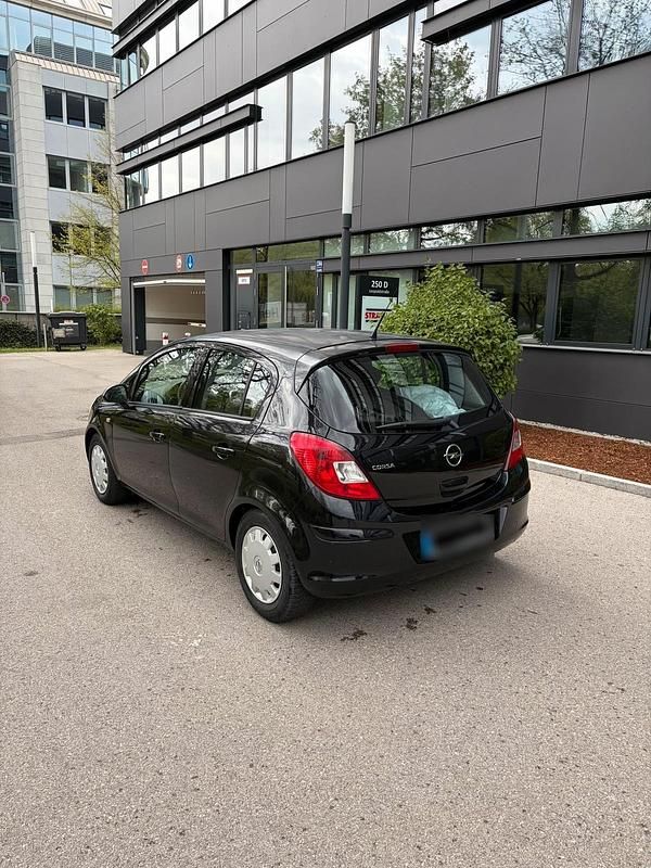 Second-hand Opel Corsa 80 CP (58 kW) 2008 Negru Hatchback